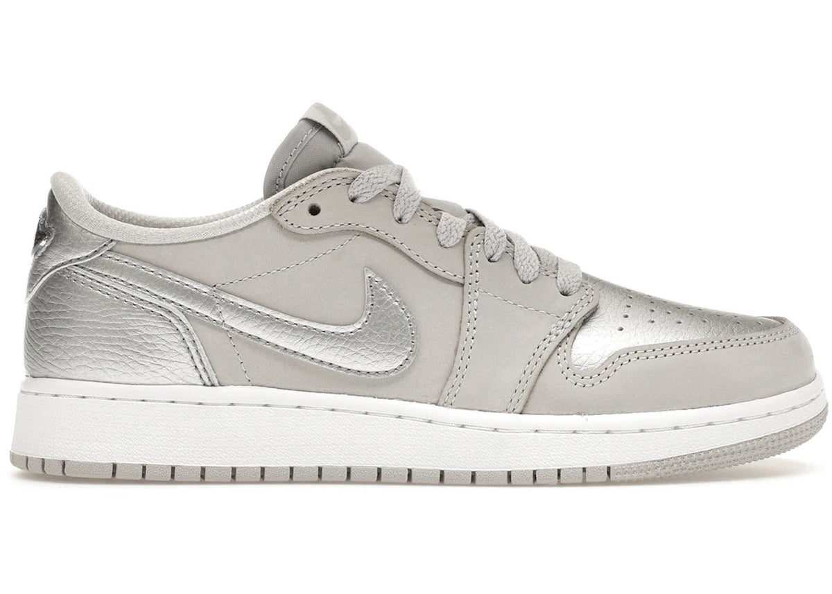 AIR JORDAN 1 LOW OG METALLIC SILVER